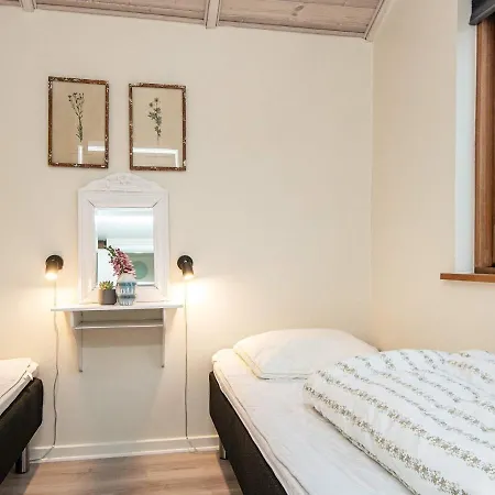 Three-bedroom In Ulfborg 4 Holiday home *