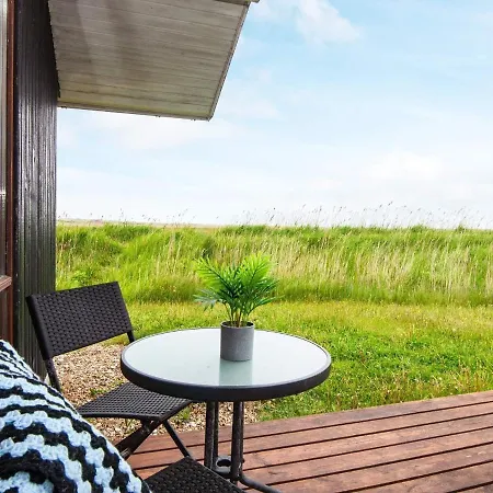Three-bedroom In Ulfborg 4